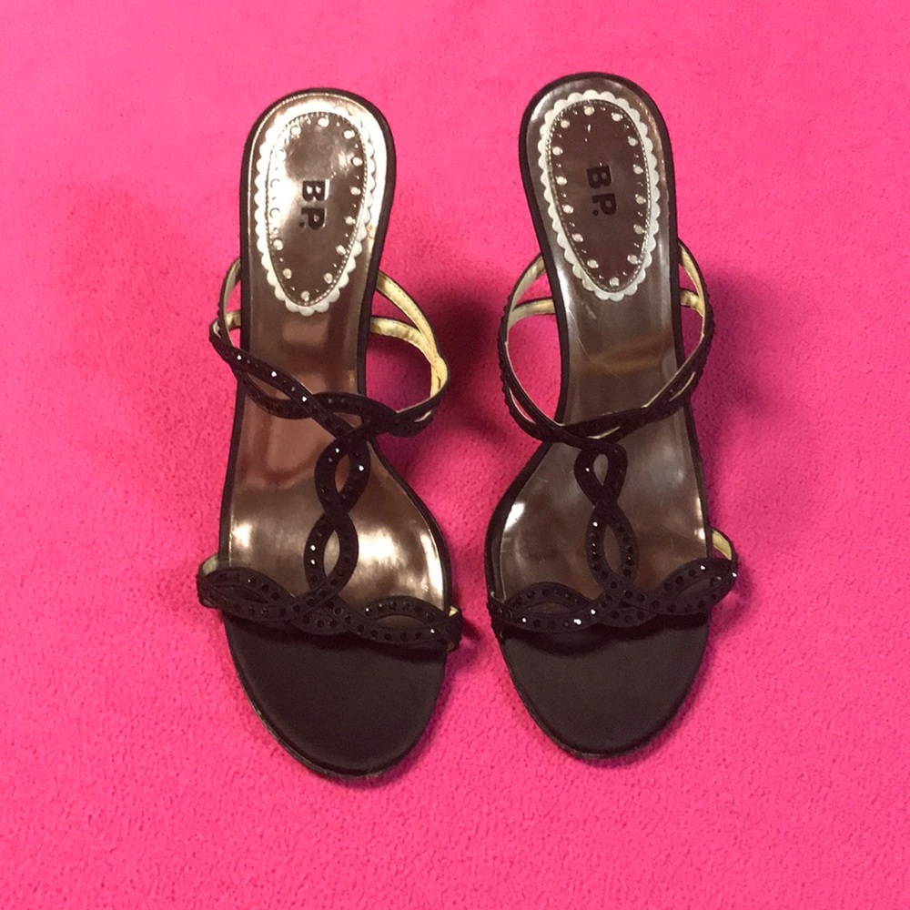🎁 5 items for $20 Black dress heels
